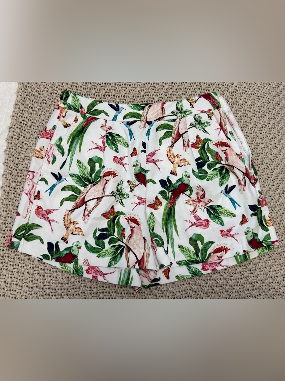 Ann Taylor Factory Tropical Bird Print Women’s Shorts - White Multi -Size 0